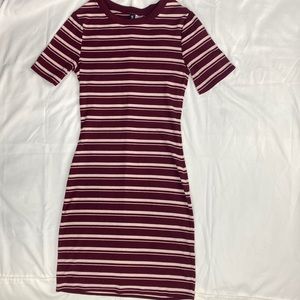 DIVIDED Burgundy/White Stripped Short Dress
